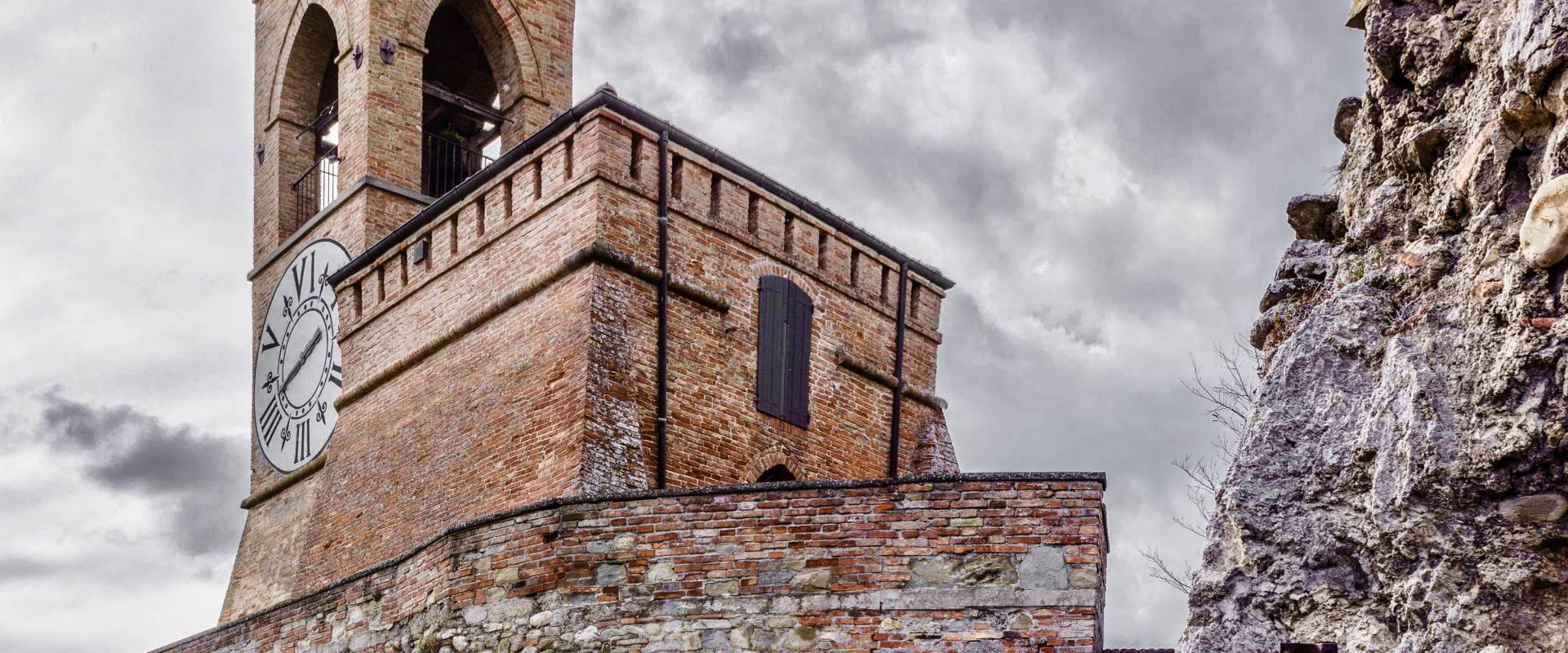 In cima alla torre dell'orologio di Brisighella foto di Vanni Lazzari